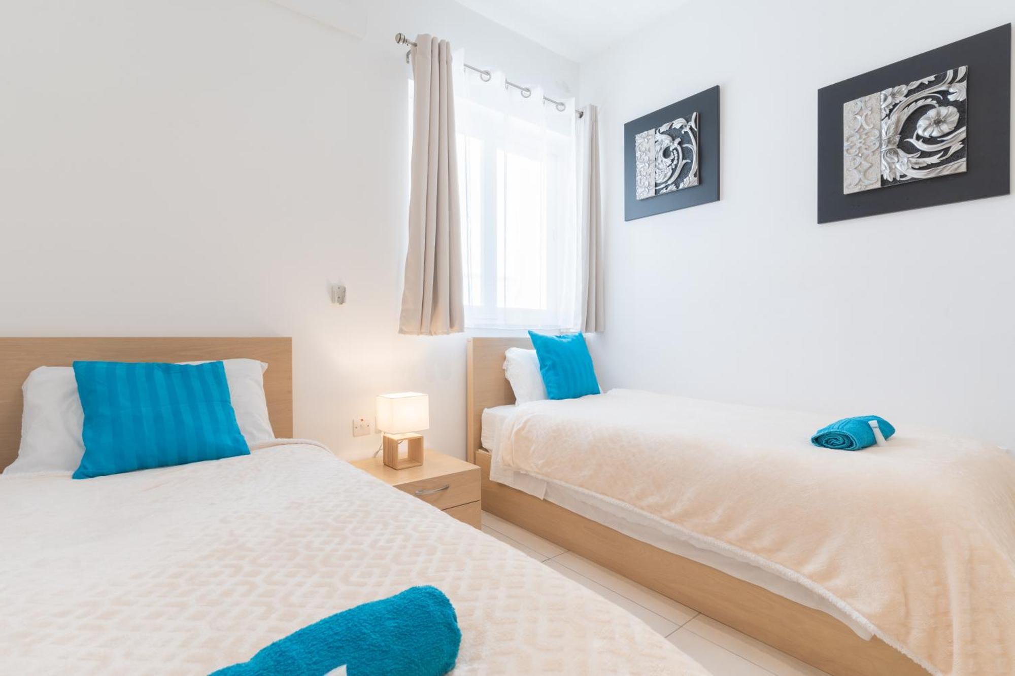 Saint Julian's 2 Bedroom In Central St Julians Prime Location In Paceville Apt 3 By Vaganza מראה חיצוני תמונה