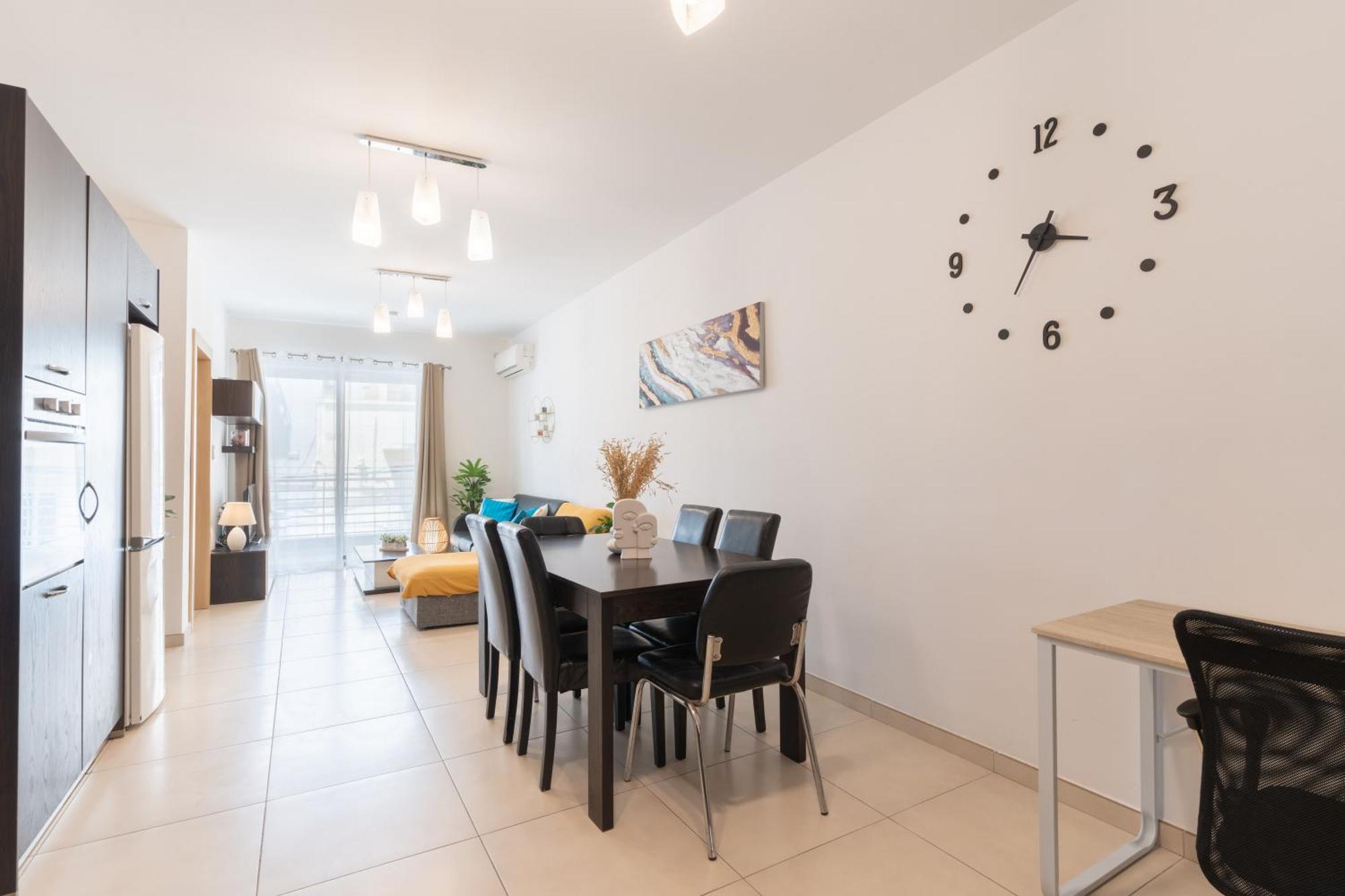 Saint Julian's 2 Bedroom In Central St Julians Prime Location In Paceville Apt 3 By Vaganza מראה חיצוני תמונה