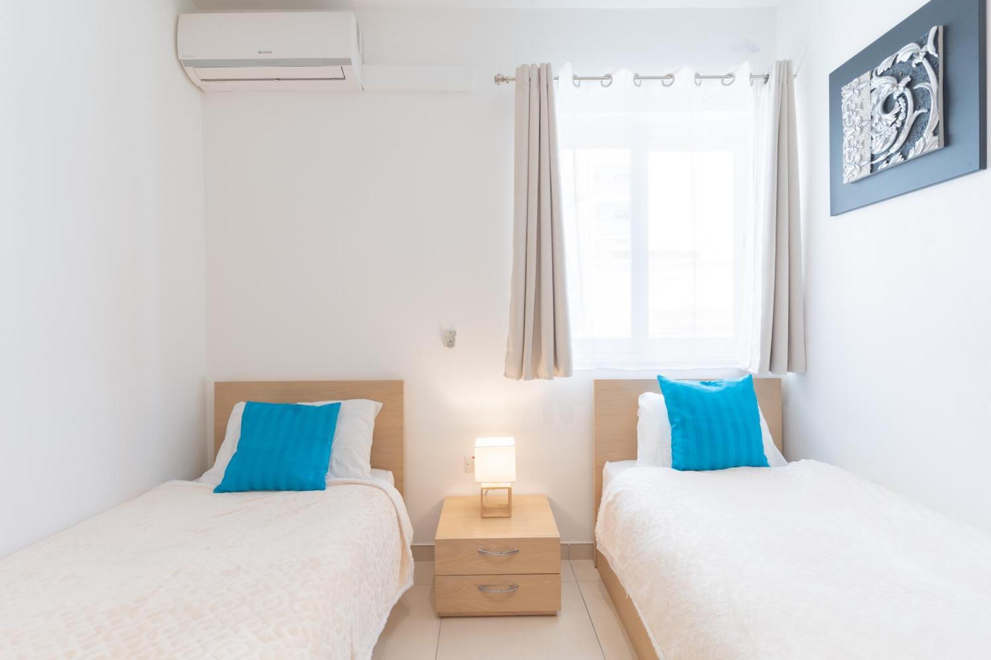 Saint Julian's 2 Bedroom In Central St Julians Prime Location In Paceville Apt 3 By Vaganza מראה חיצוני תמונה