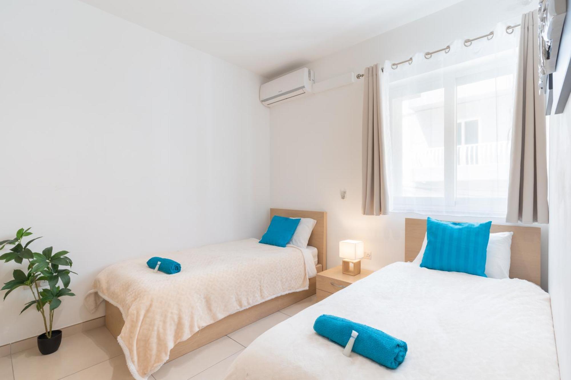 Saint Julian's 2 Bedroom In Central St Julians Prime Location In Paceville Apt 3 By Vaganza מראה חיצוני תמונה